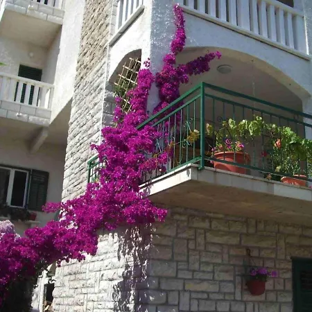 Apartment In With Sea View, Terrace, Air Conditioning, Wifi 5121-2